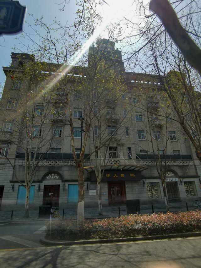 ?url=http%3A%2F%2Fdingyue.ws.126.net%2F2023%2F0423%2Fe7327f43j00rtjsq60030c000hs00npg.jpg